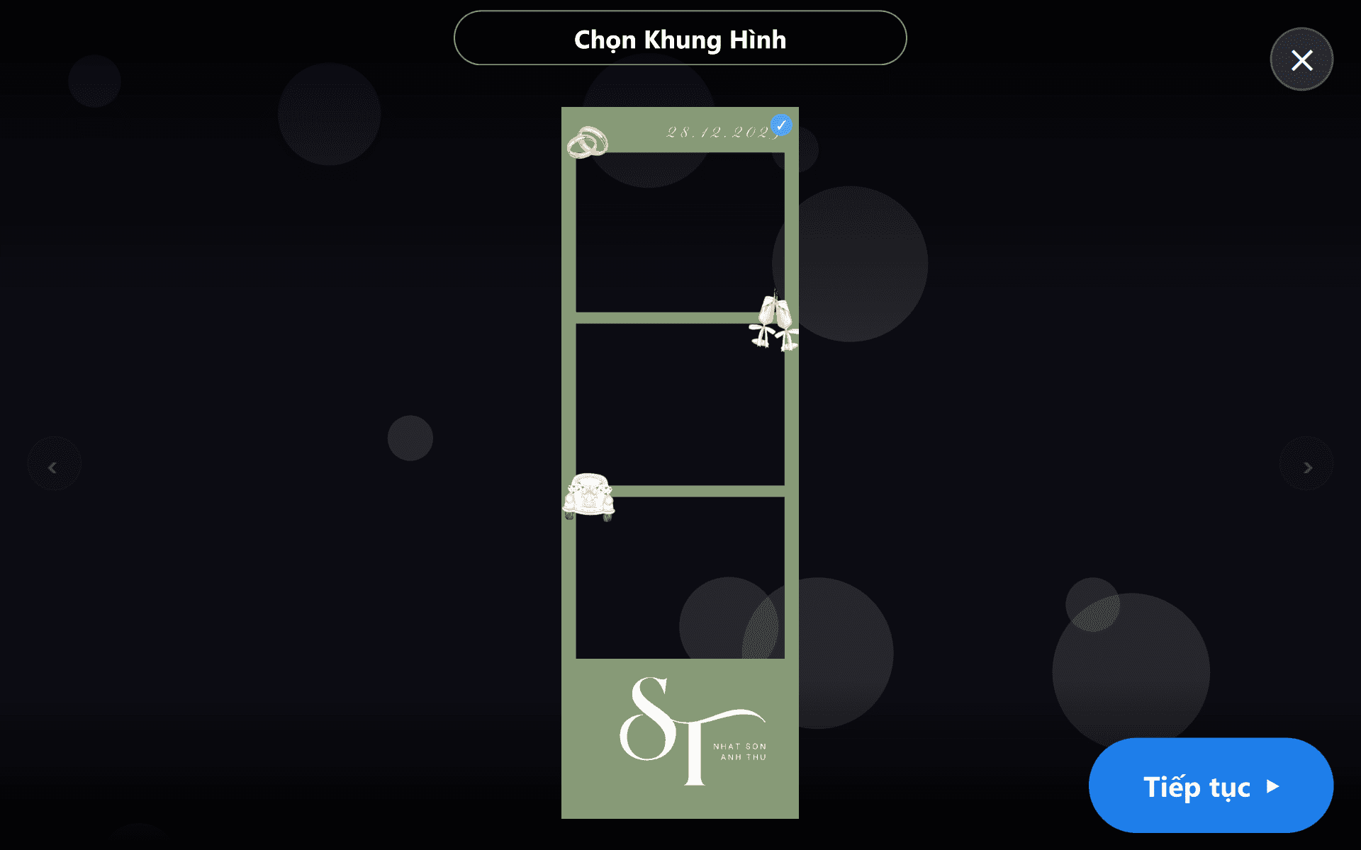 Khách chọn bố cục (layout) khung ảnh ở bước nào?